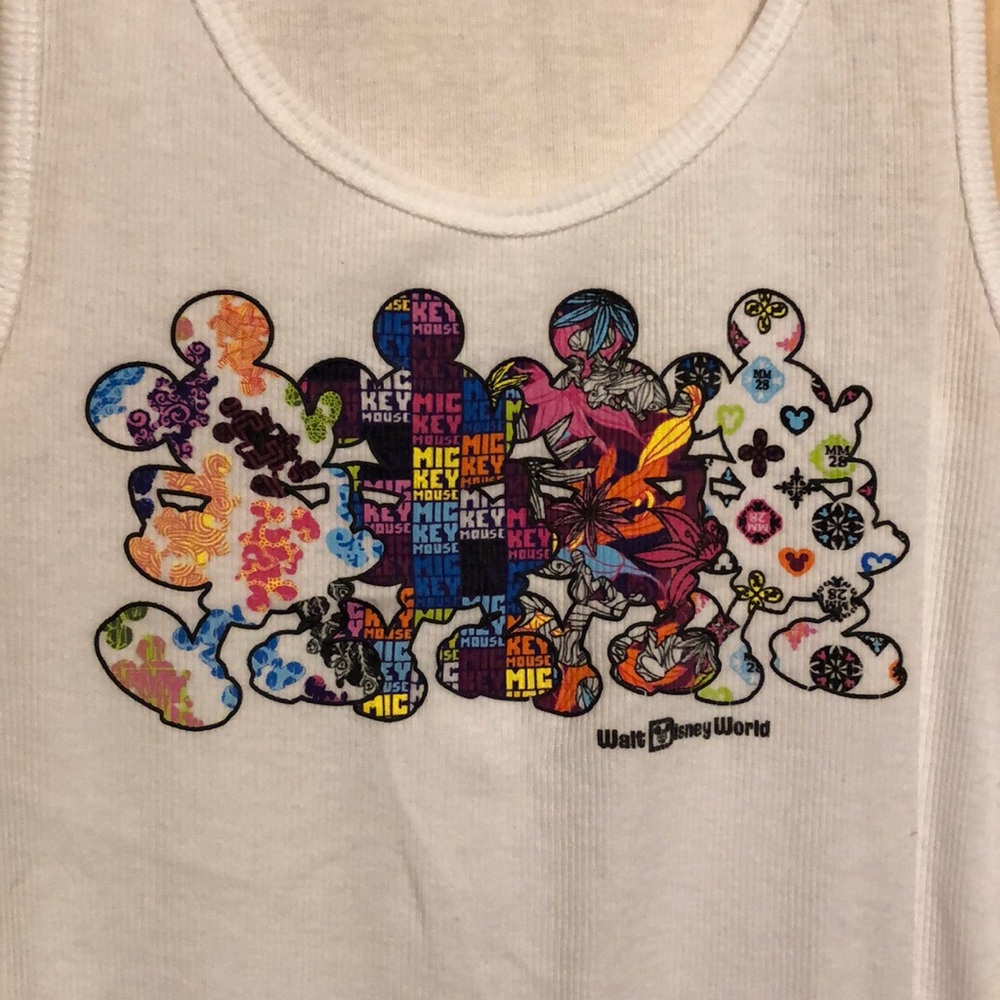 💟 (5 for $30) *NEW* Disney / Mickey tank top